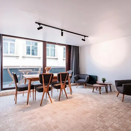 Διαμέρισμα Homie - Modern Nearby Istiklal Street & Galata Tower *