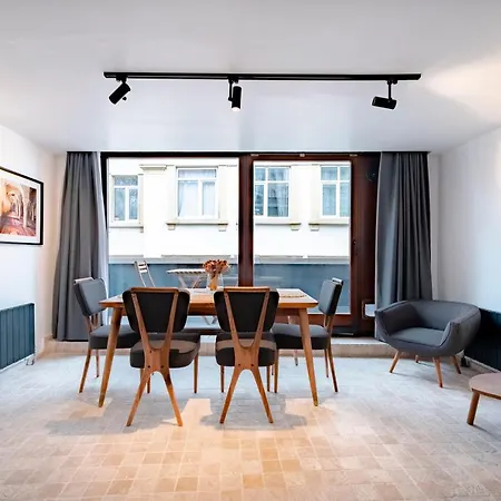 Апартаменты Homie - Modern Nearby Istiklal Street & Galata Tower *