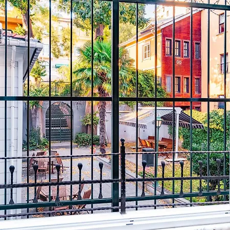 Homie - Modern Nearby Istiklal Street & Galata Tower Appartement *